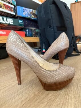 Guess Women's Textured Platform High Heels